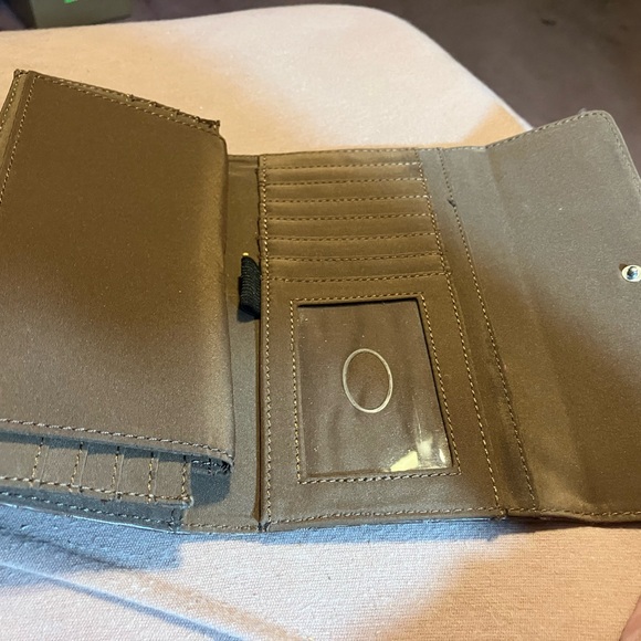 Wallet - Picture 2 of 4